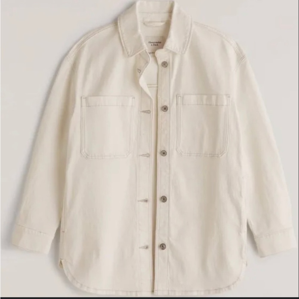 LIKE NEW Abercrombie Oversized White/Cream Denim Jacket Size M